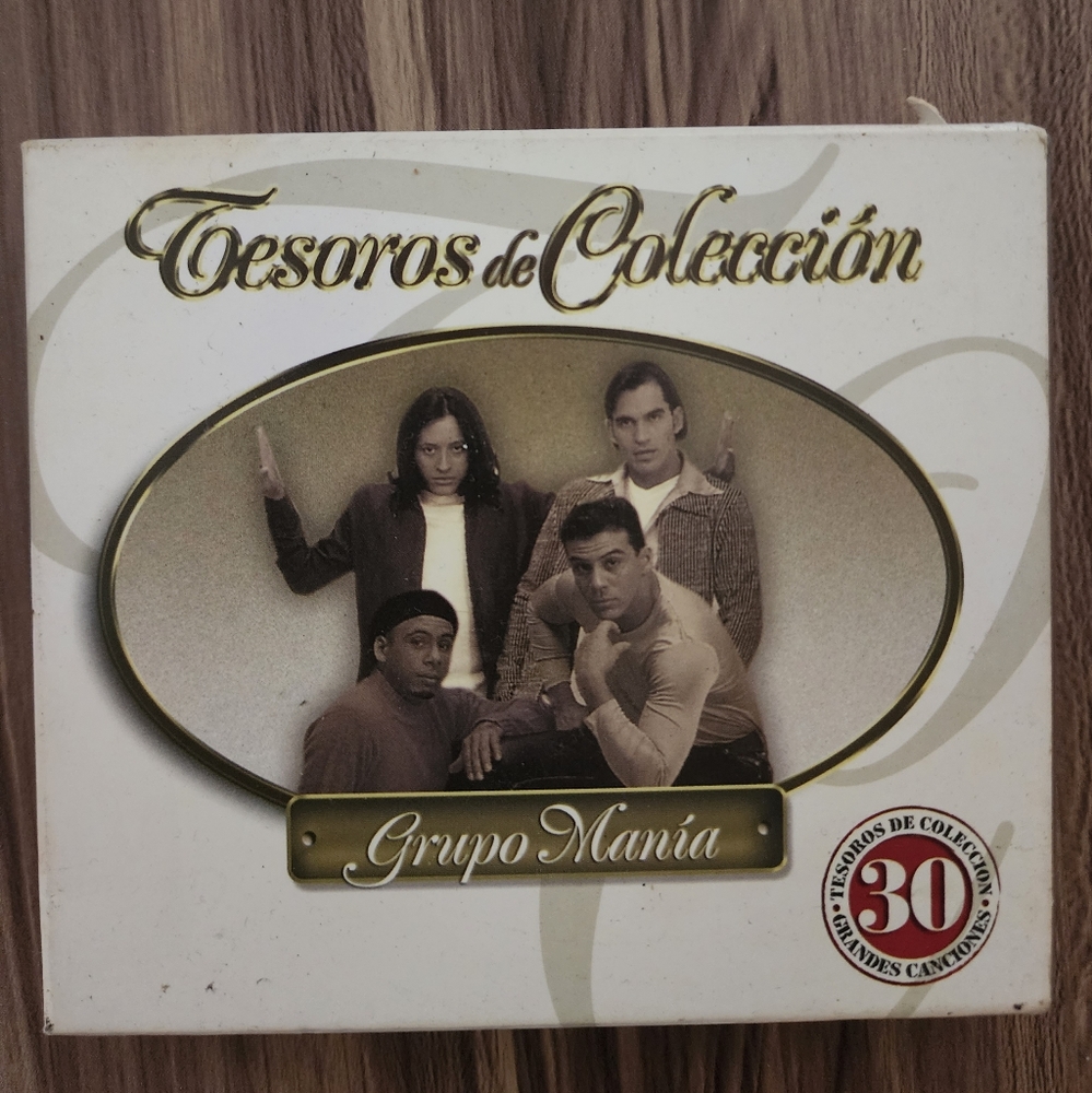 COPY - Latin CD Tesaros De Collecion Group Mania